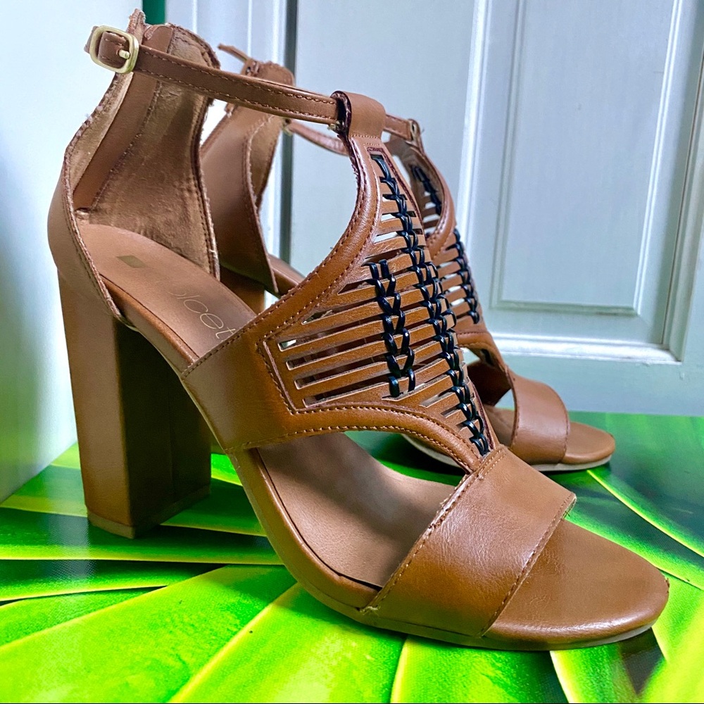 *Free if bundled* Dolcetta Cognac Cage Lattice Sandals Block Heel
